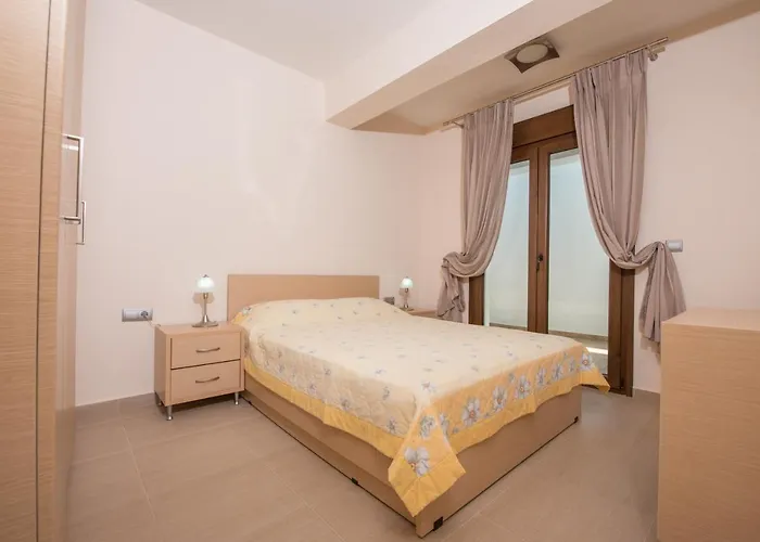 Mond Sea View Kinira