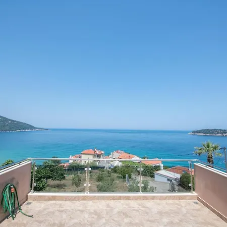 Mond Sea View Apartament *