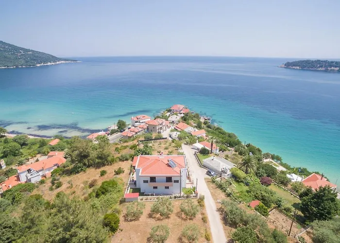 Mond Sea View Apartament Koinira