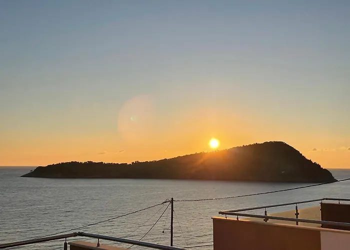 Apartament Mond Sea View *